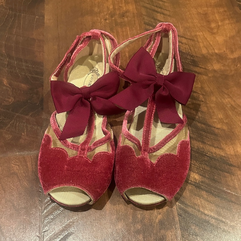 Joyfolie Kids' Burgundy Velvet Dress Shoes with Bow